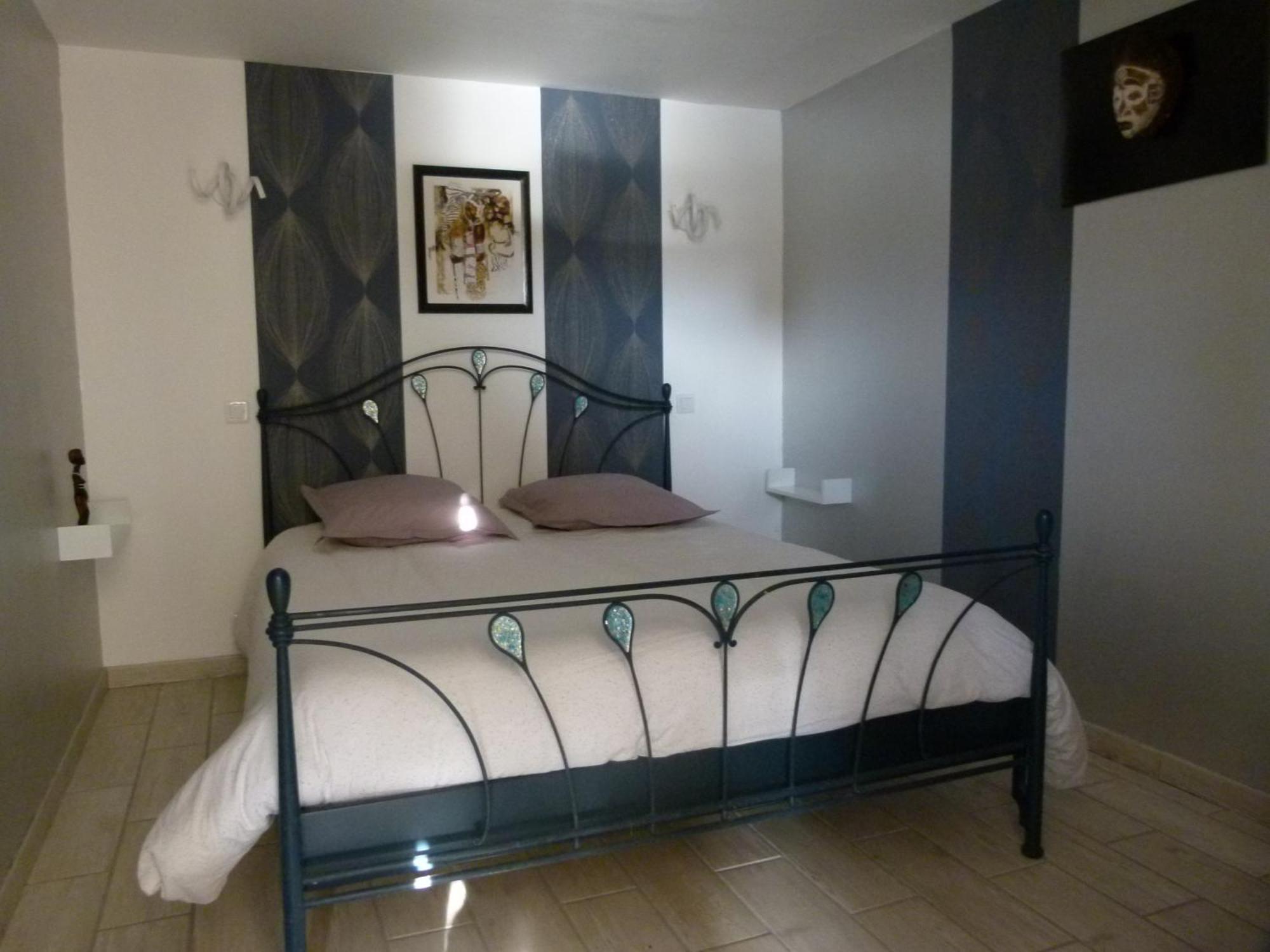 Bed and Breakfast Notre Vie La Roussas Zewnętrze zdjęcie